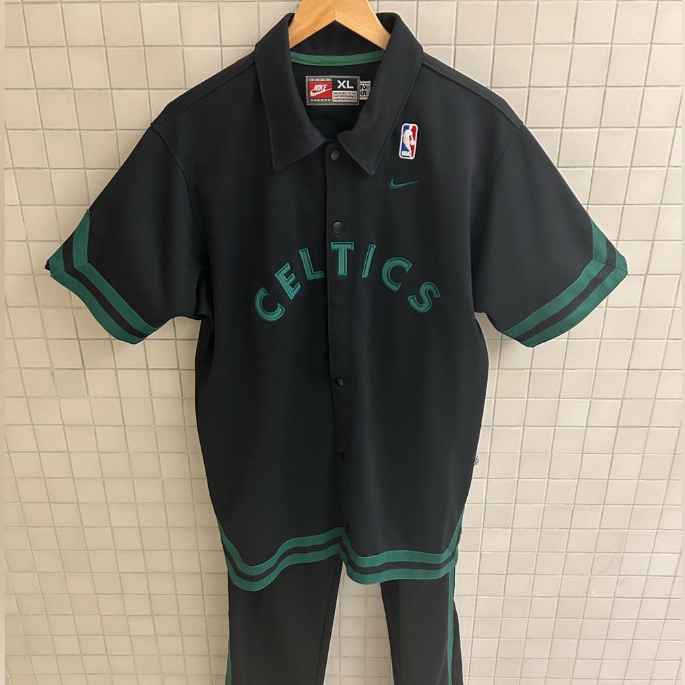 Like New Celtics NBA/Nike warm up suit UNISEX